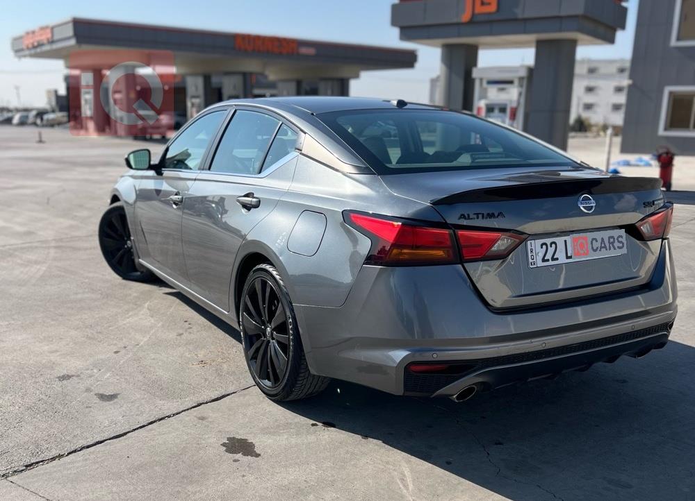 نیسان ئەلتیما